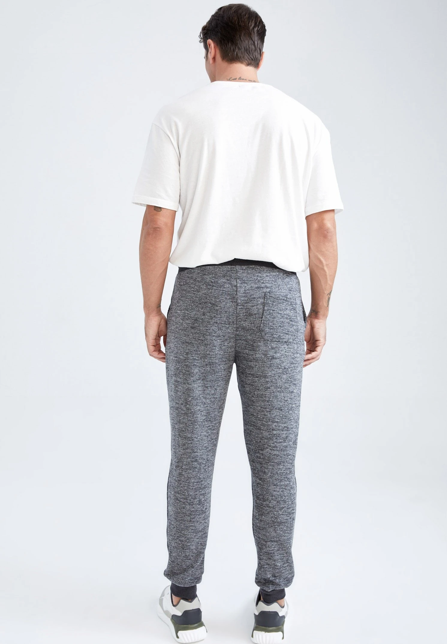 DeFacto Regular Fit- Trainingsbroek - Anthracite 5 DeFacto Regular Fit- Trainingsbroek - Anthracite - Afbeelding 3