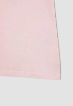 DeFacto Cropped Fit- T-Shirt Basic - Pink 9 DeFacto Cropped Fit- T-Shirt Basic - Pink -DeFacto 66ae44e0b1c845e9ad54f1483c841951