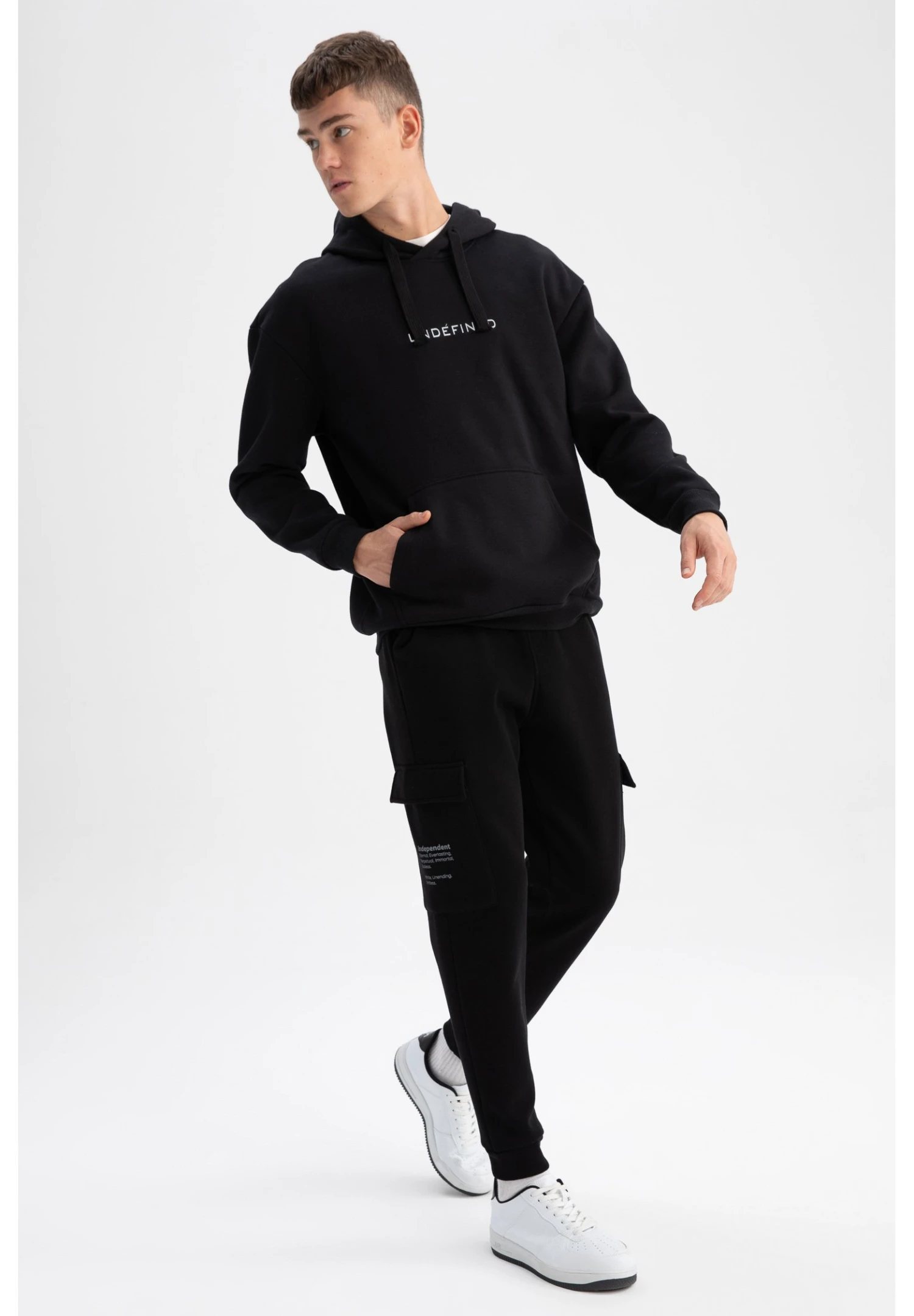 DeFacto Boxy Fit- Hoodie - Black 4 DeFacto Boxy Fit- Hoodie - Black - Afbeelding 2