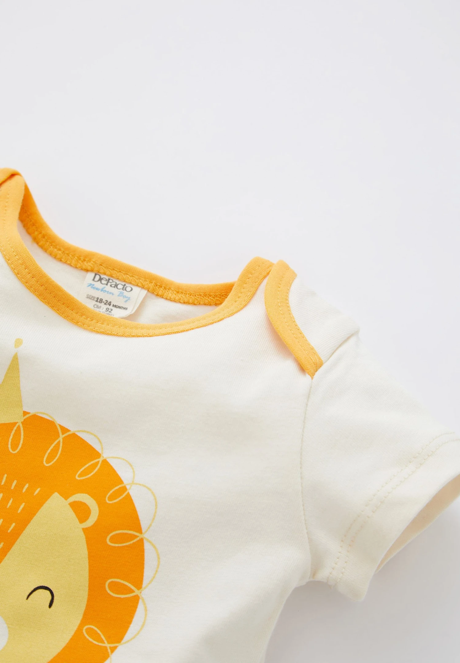 DeFacto Regular Fit- Body - Ecru 5 DeFacto Regular Fit- Body - Ecru - Afbeelding 3