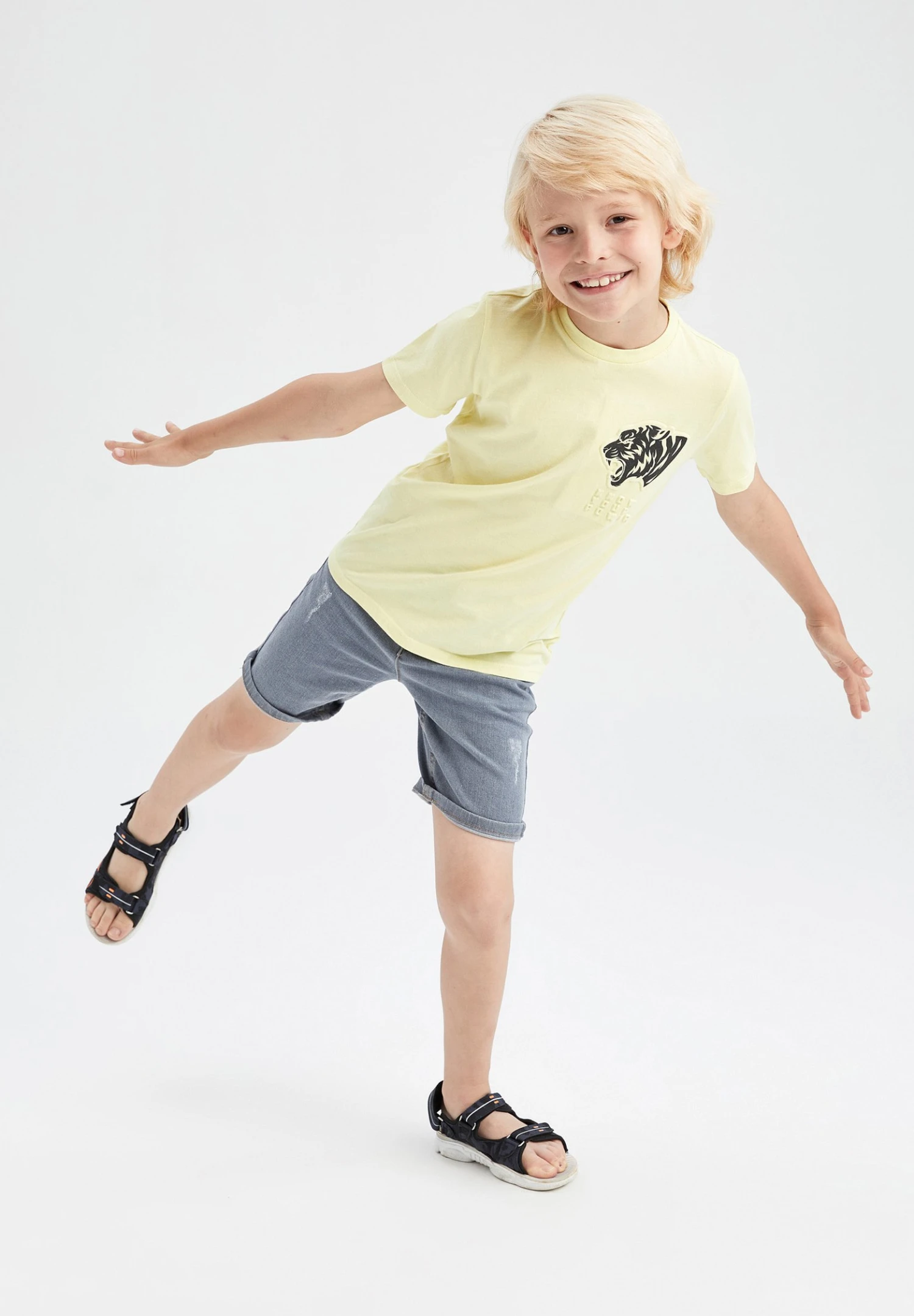 DeFacto Jeansshort - Indigo 3 DeFacto Jeansshort - Indigo