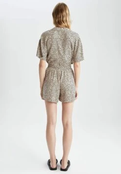 DeFacto Regular Fit - Shorts - Black 7 DeFacto Regular Fit - Shorts - Black -DeFacto 6c2bcc41c6a1414ba51c62f8130a8c2d