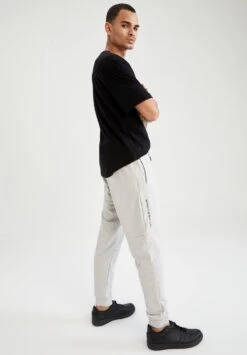 DeFacto Slim Fit- Trainingsbroek - Grey 13 DeFacto Slim Fit- Trainingsbroek - Grey -DeFacto 6d05521f04474c1d95064545dcb5aaf9