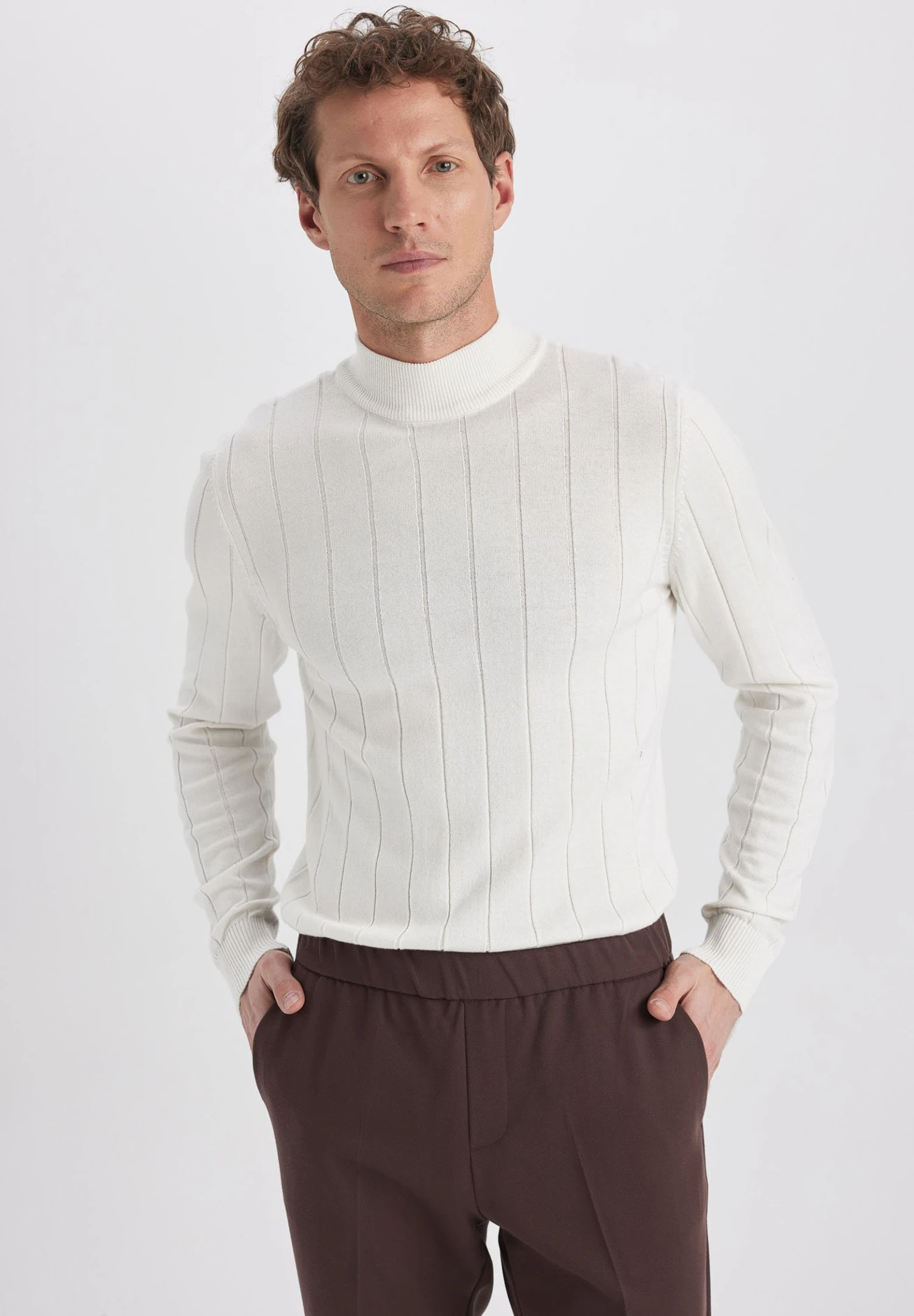 DeFacto Slim Fit- Trui - Ecru 6 DeFacto Slim Fit- Trui - Ecru - Afbeelding 4