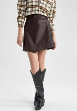 DeFacto Wikkelrok - Brown