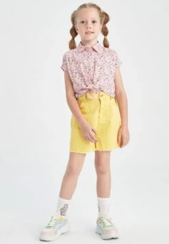 DeFacto Mom Fit - Jeansshort - Yellow