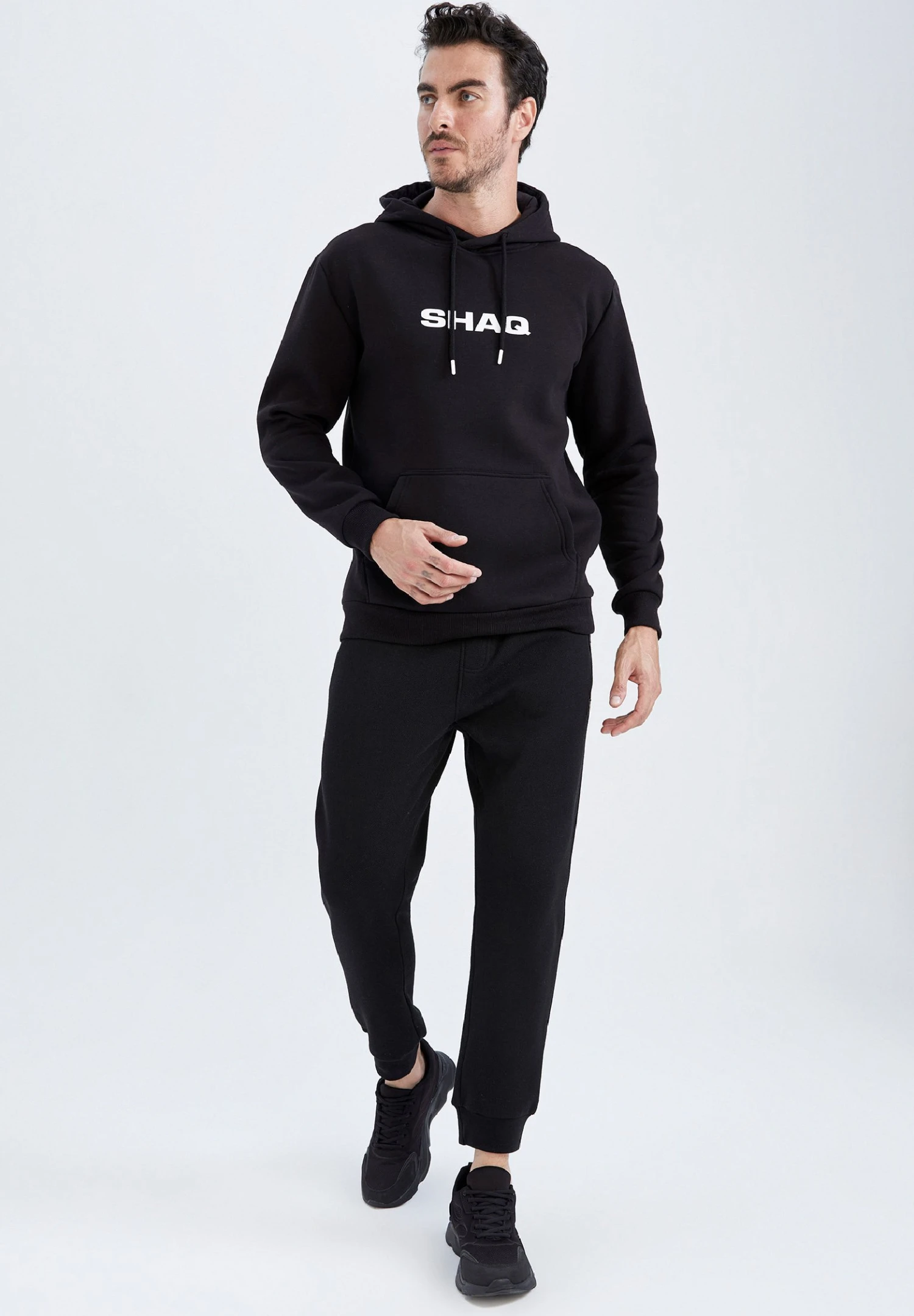 DeFacto Shaquille O Neal Standart Fit- Hoodie - Black 4 DeFacto Shaquille O Neal Standart Fit- Hoodie - Black - Afbeelding 2