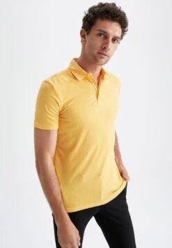 DeFacto Slim Fit - Poloshirt - Yellow