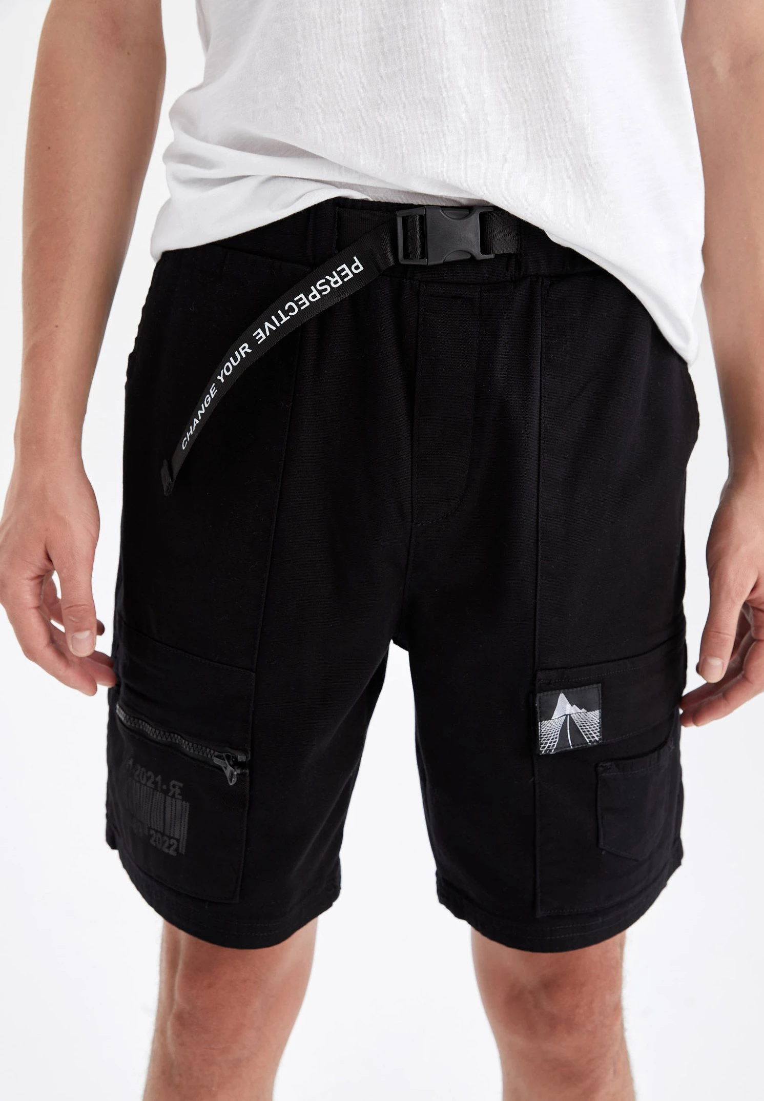 DeFacto Regular - Shorts - Black 3 DeFacto Regular - Shorts - Black
