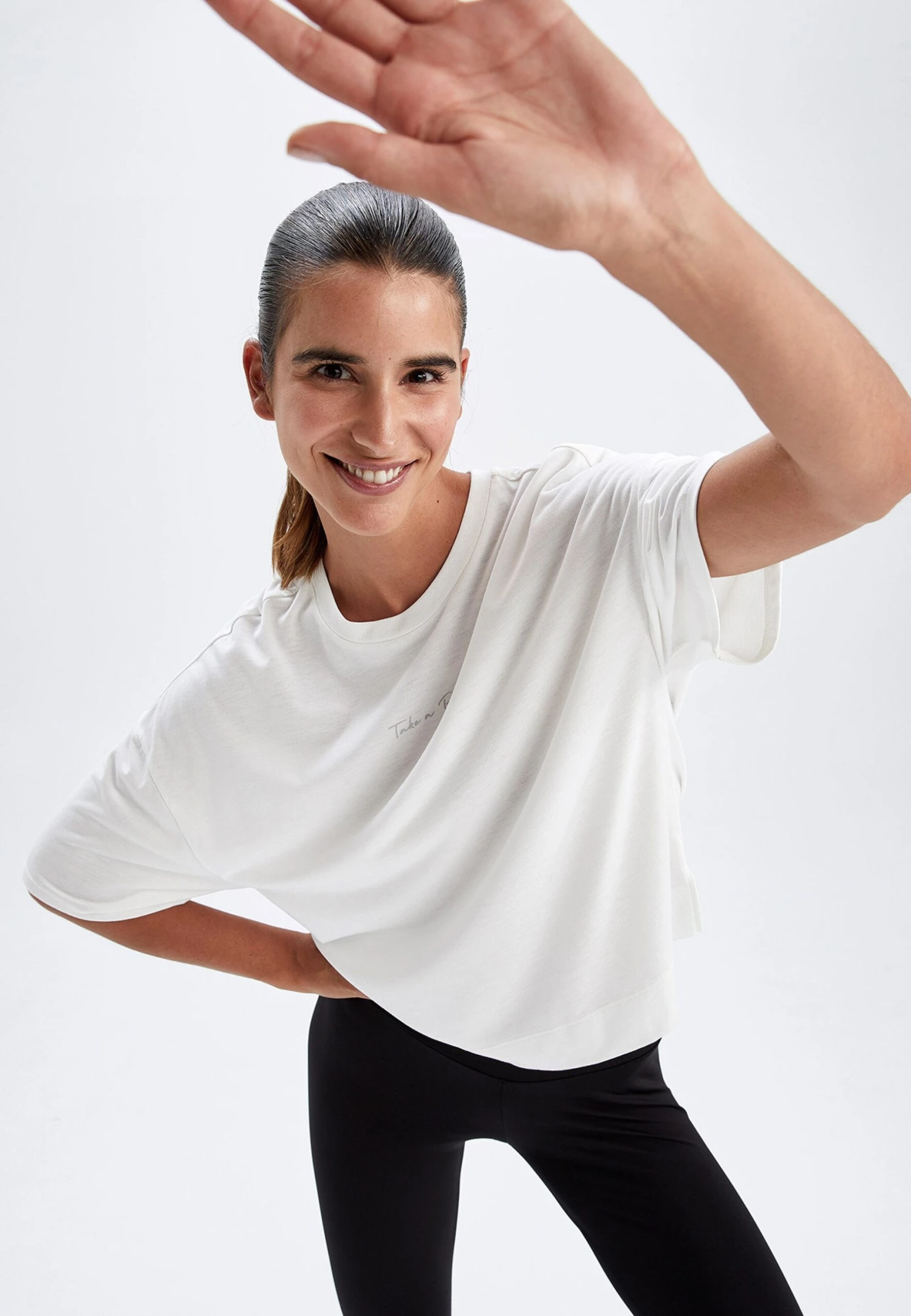 DeFacto Cover Up - T-Shirt Basic - Ecru 3 DeFacto Cover Up - T-Shirt Basic - Ecru