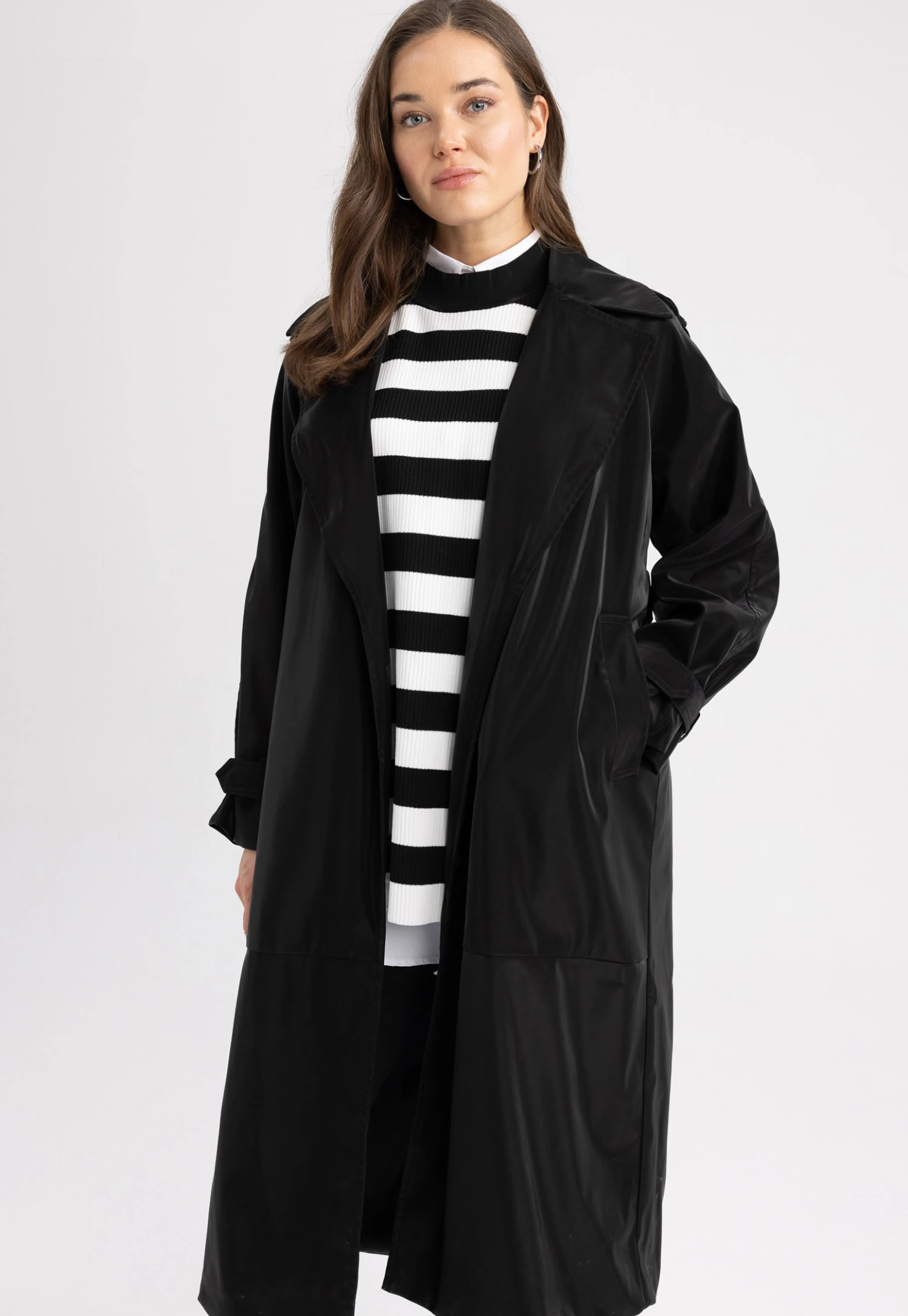 DeFacto Regular Fit- Trenchcoat - Black 3 DeFacto Regular Fit- Trenchcoat - Black