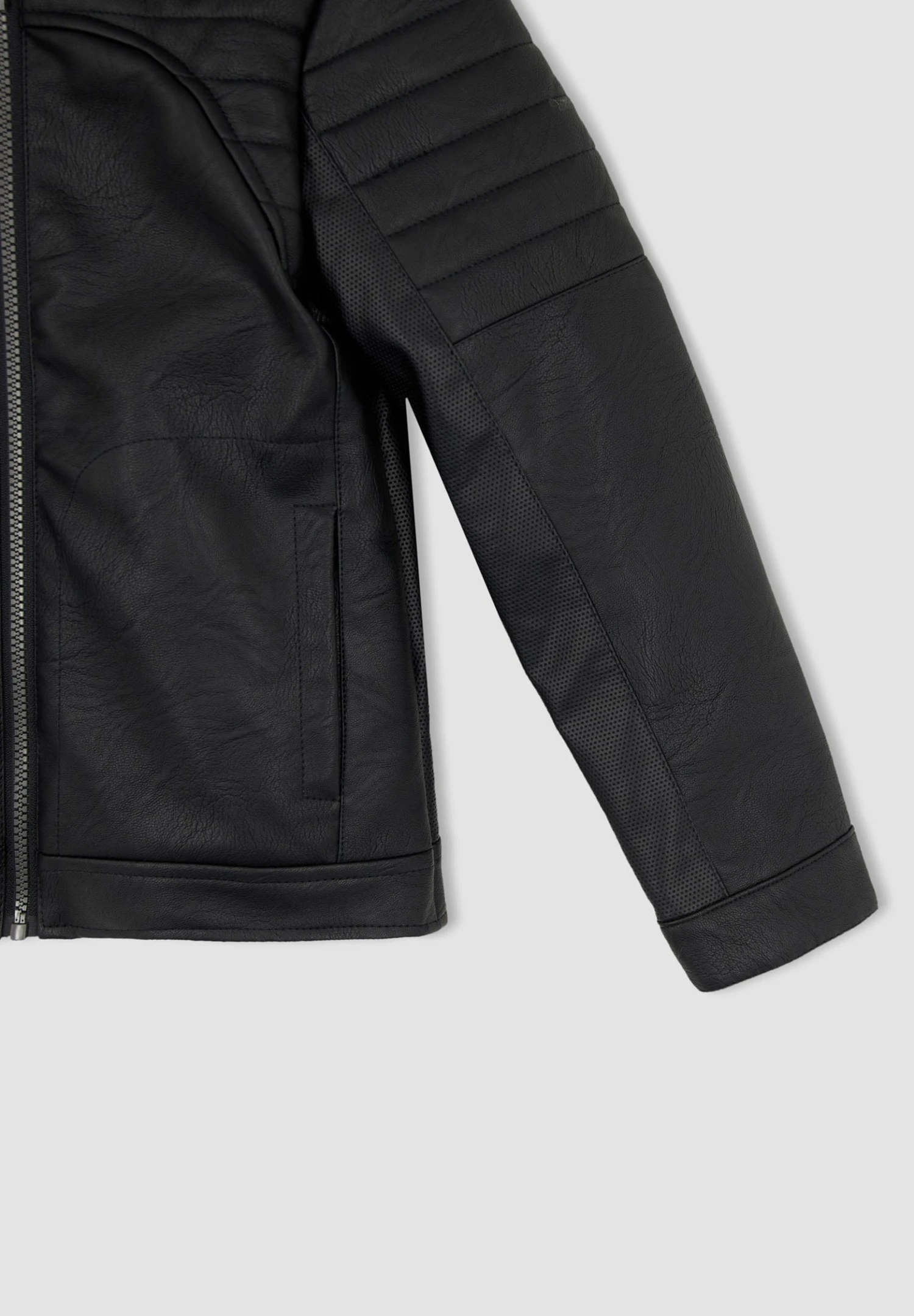 DeFacto Regular Fit- Imitatieleren Jas - Black 8 DeFacto Regular Fit- Imitatieleren Jas - Black - Afbeelding 6