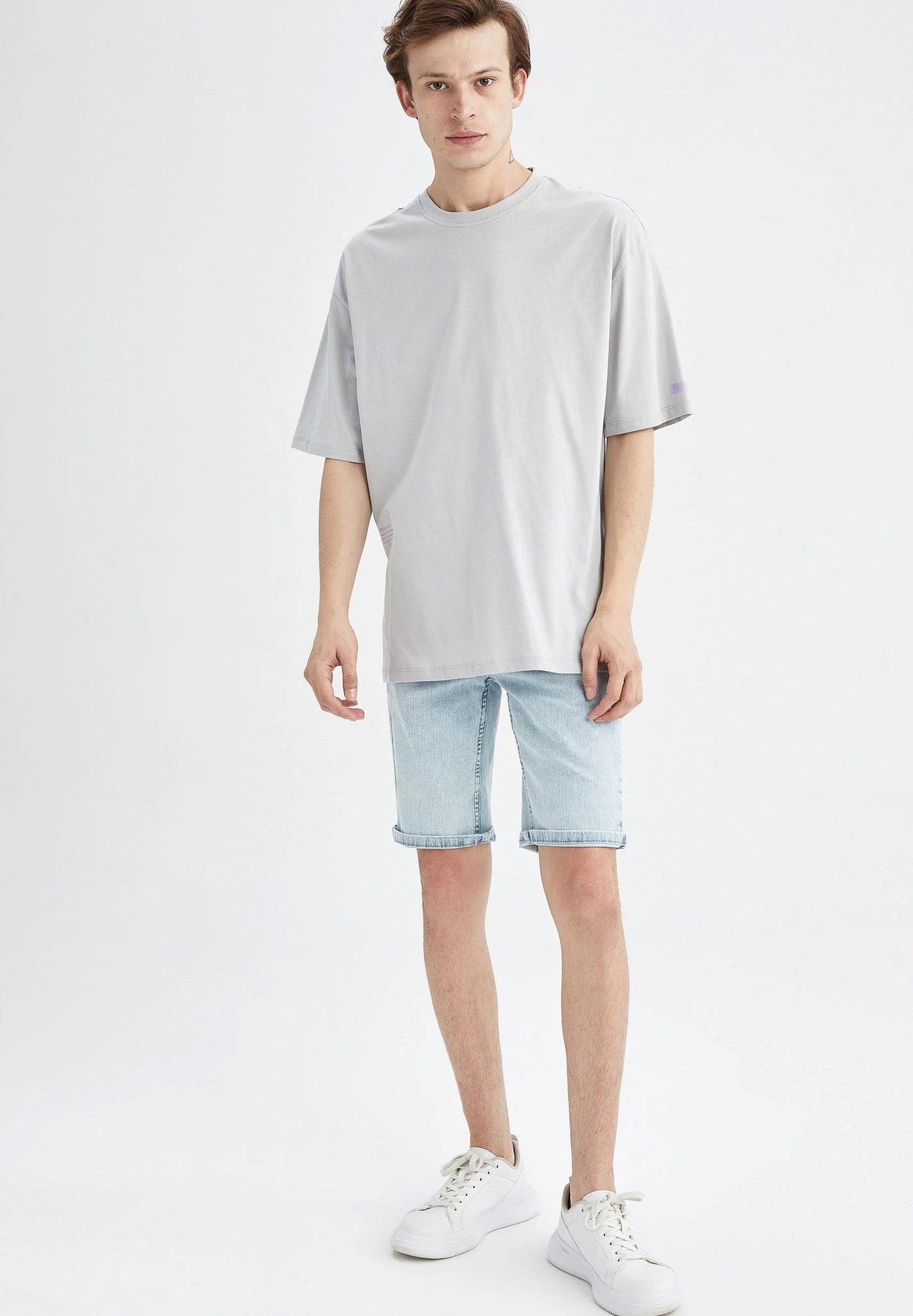 DeFacto Oversize Fit- T-Shirt Basic - Grey 4 DeFacto Oversize Fit- T-Shirt Basic - Grey - Afbeelding 2