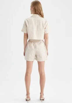 DeFacto Paperbag - Shorts - Ecru -DeFacto 7bf0f28b3a05416189fc1ab14a15a3a1