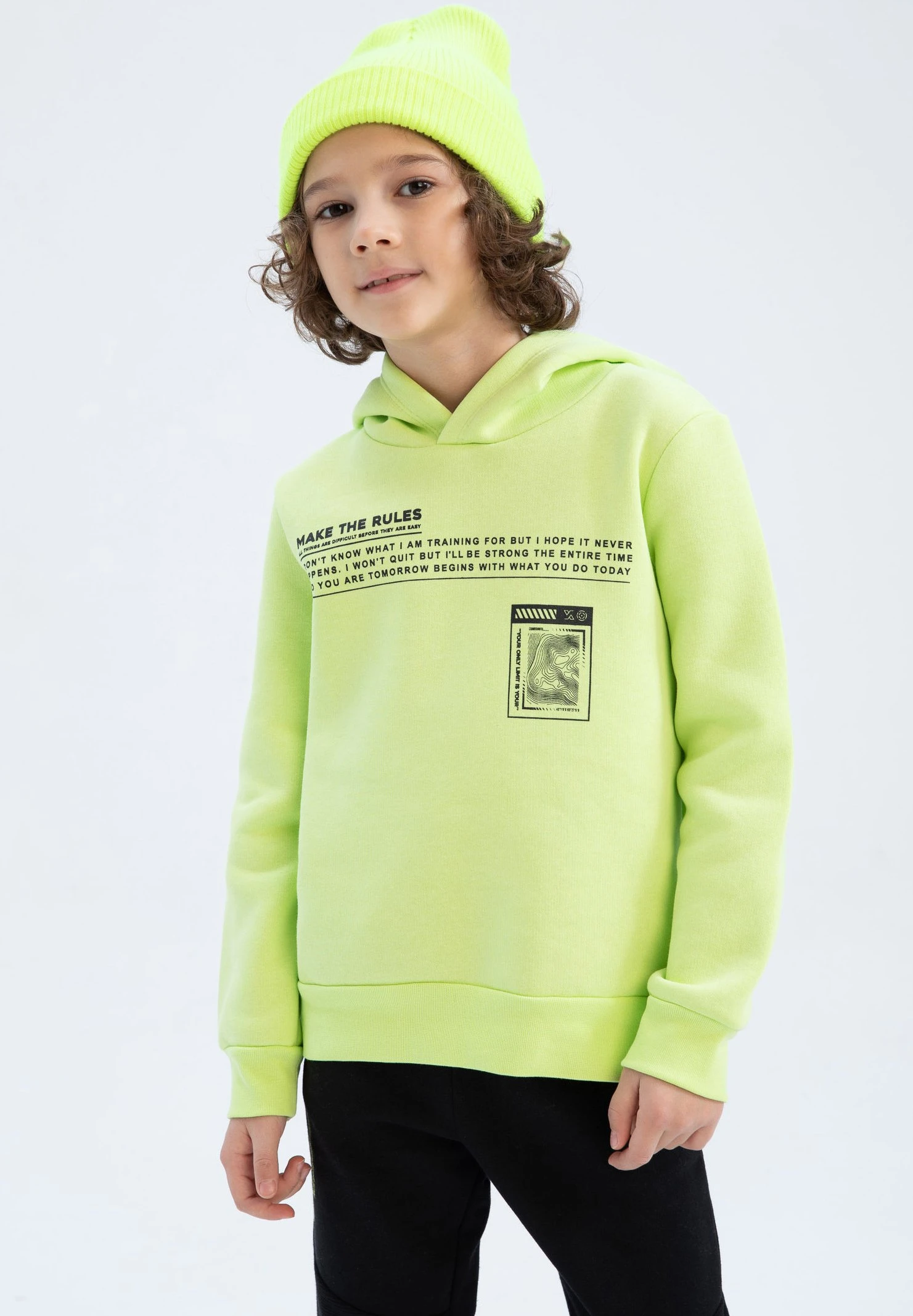 DeFacto Regular Fit Set - Trainingsbroek - Green 4 DeFacto Regular Fit Set - Trainingsbroek - Green - Afbeelding 2