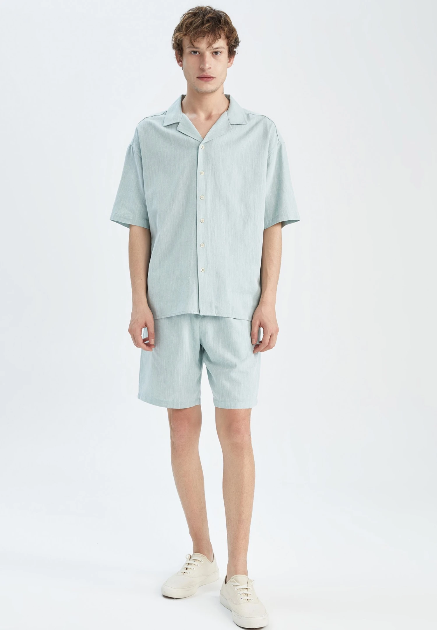 DeFacto Regular Fit Set - Shorts - Green 3 DeFacto Regular Fit Set - Shorts - Green