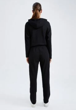 DeFacto Standart Fit- Trainingsbroek - Black 8 DeFacto Standart Fit- Trainingsbroek - Black -DeFacto 82fb4ccd1f3c4a29b5bcd5ef6163dcd9