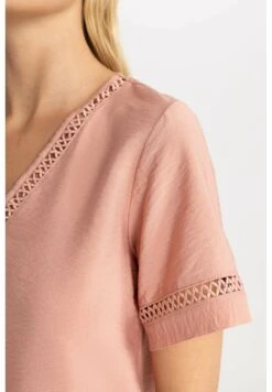 DeFacto Regular Fit- T-Shirt Basic - Bordeaux 9 DeFacto Regular Fit- T-Shirt Basic - Bordeaux -DeFacto 8488cbb5be8a4b5d895bcbd1451e40e7