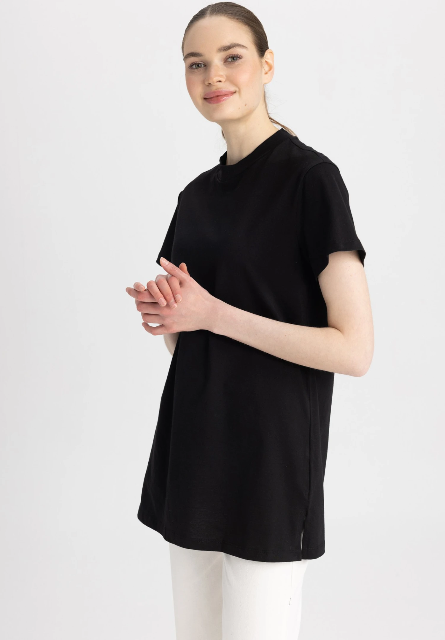 DeFacto Regular Fit- T-Shirt Basic - Black 3 DeFacto Regular Fit- T-Shirt Basic - Black