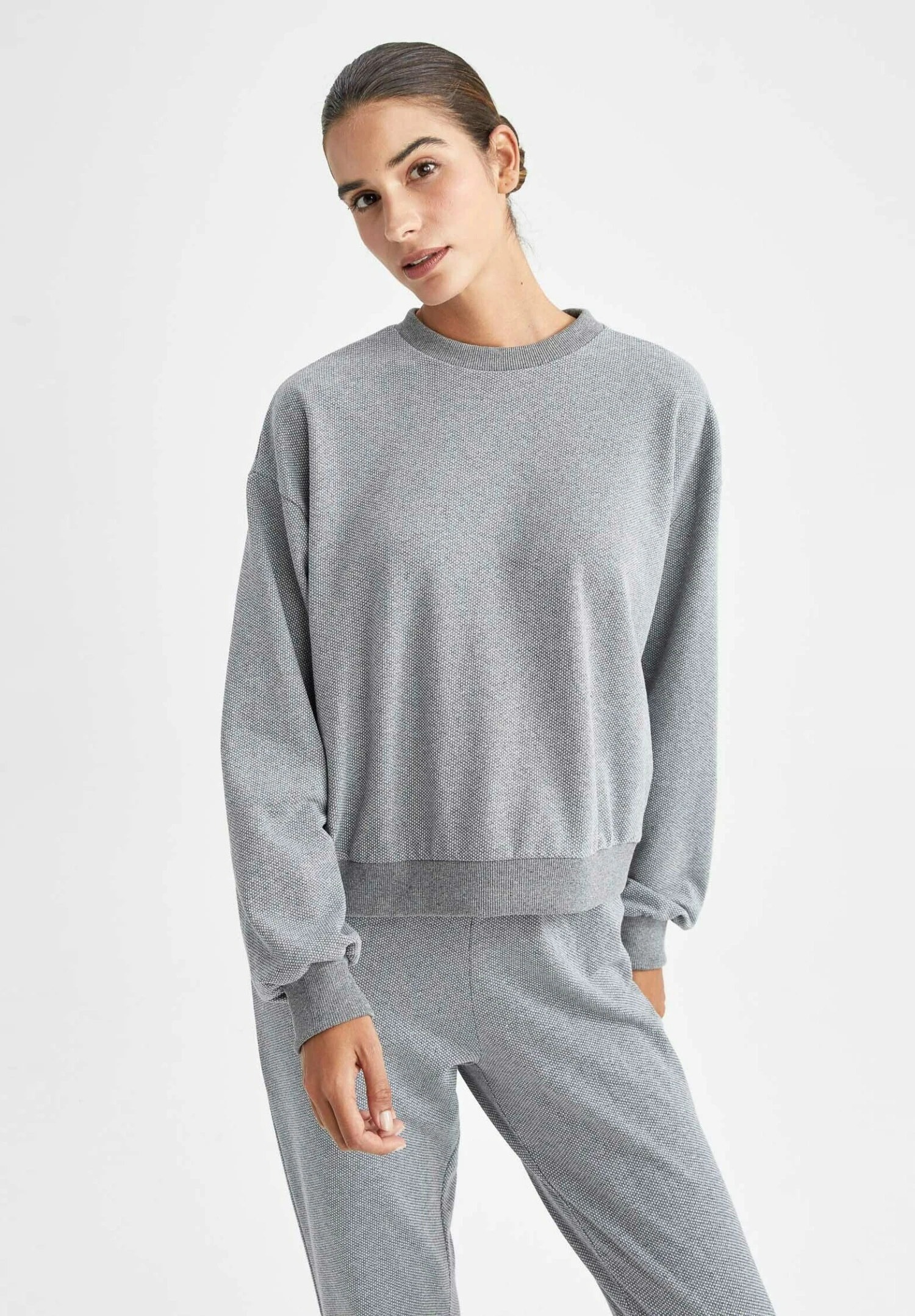 DeFacto Regular Fit- Sweater - Grey 3 DeFacto Regular Fit- Sweater - Grey