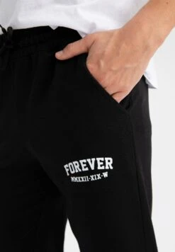 DeFacto Regular Fit- Trainingsbroek - Black 9 DeFacto Regular Fit- Trainingsbroek - Black -DeFacto 8687218c4636443c918de4a7da36090e