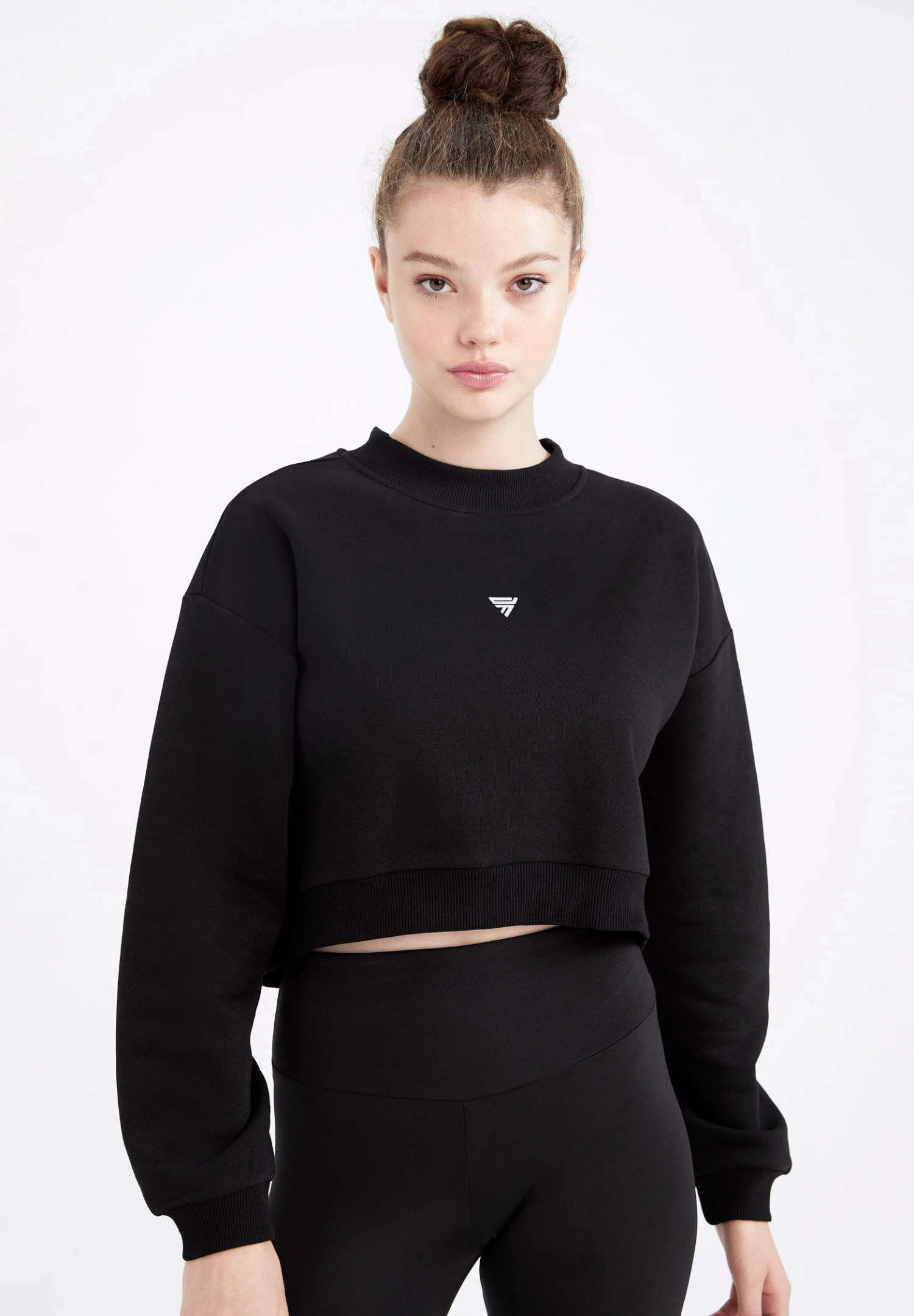 DeFacto Cropped Fit - Sweater - Black 3 DeFacto Cropped Fit - Sweater - Black
