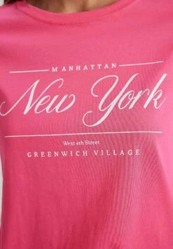 DeFacto Regular Fit- T-Shirt Print - Pink 11 DeFacto Regular Fit- T-Shirt Print - Pink -DeFacto 8d650fb18d684efebfd2e49d5a72d8c0