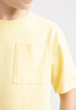 DeFacto T-Shirt Basic - Yellow 9 DeFacto T-Shirt Basic - Yellow -DeFacto 8ede57e28f2c4f9c82256146b8b3e40d