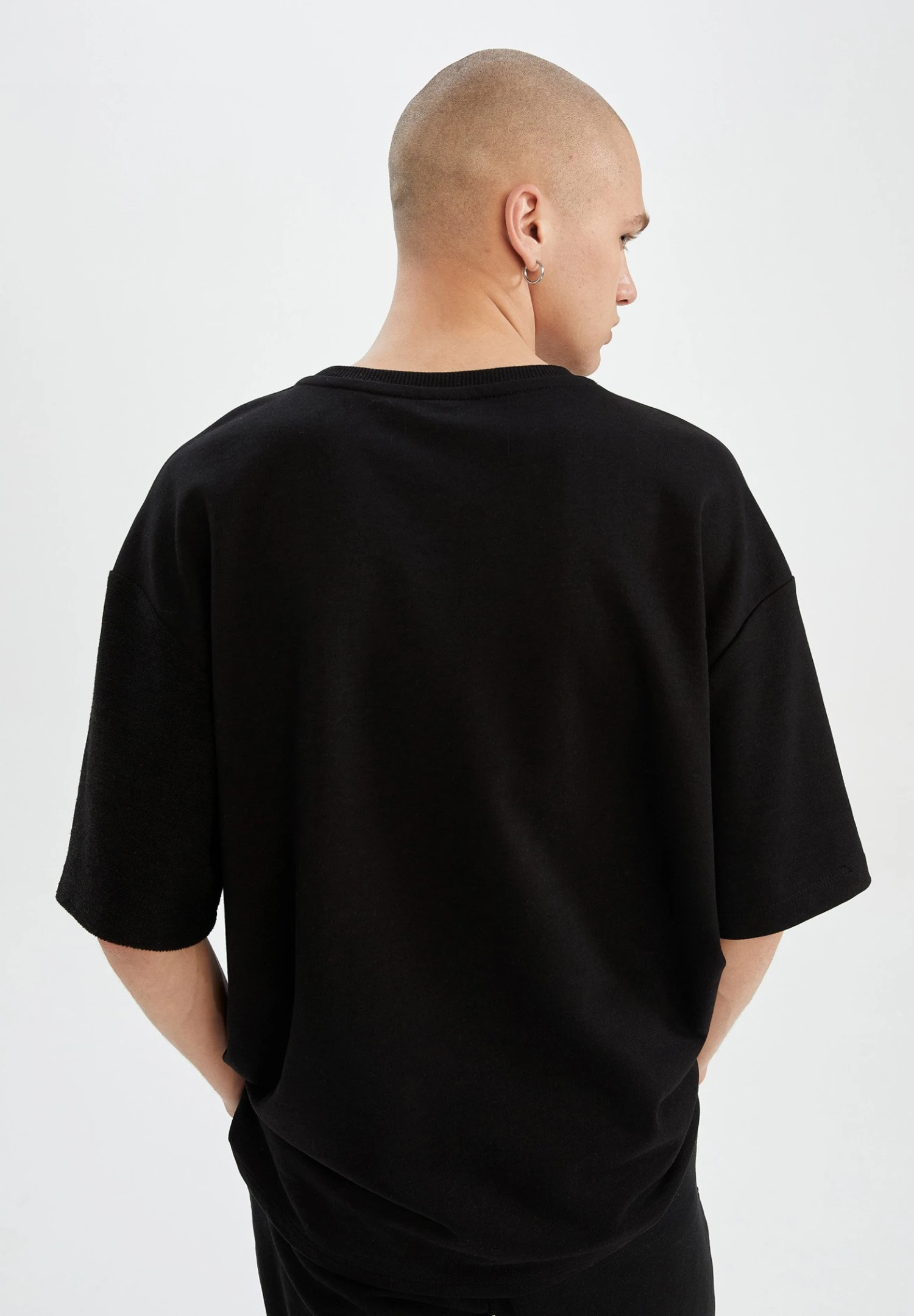 DeFacto Oversize Fit - T-Shirt Basic - Black 5 DeFacto Oversize Fit - T-Shirt Basic - Black - Afbeelding 3