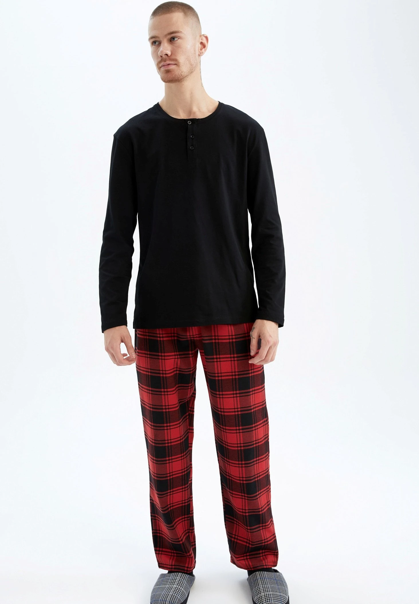 DeFacto Regular Fit Nightwear Combination - Pyjama - Black 3 DeFacto Regular Fit Nightwear Combination - Pyjama - Black