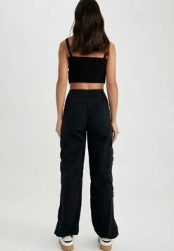 DeFacto Parachute - Cargobroek - Black 8 DeFacto Parachute - Cargobroek - Black -DeFacto 8fc138a2acfb435480565a94a2c27b30