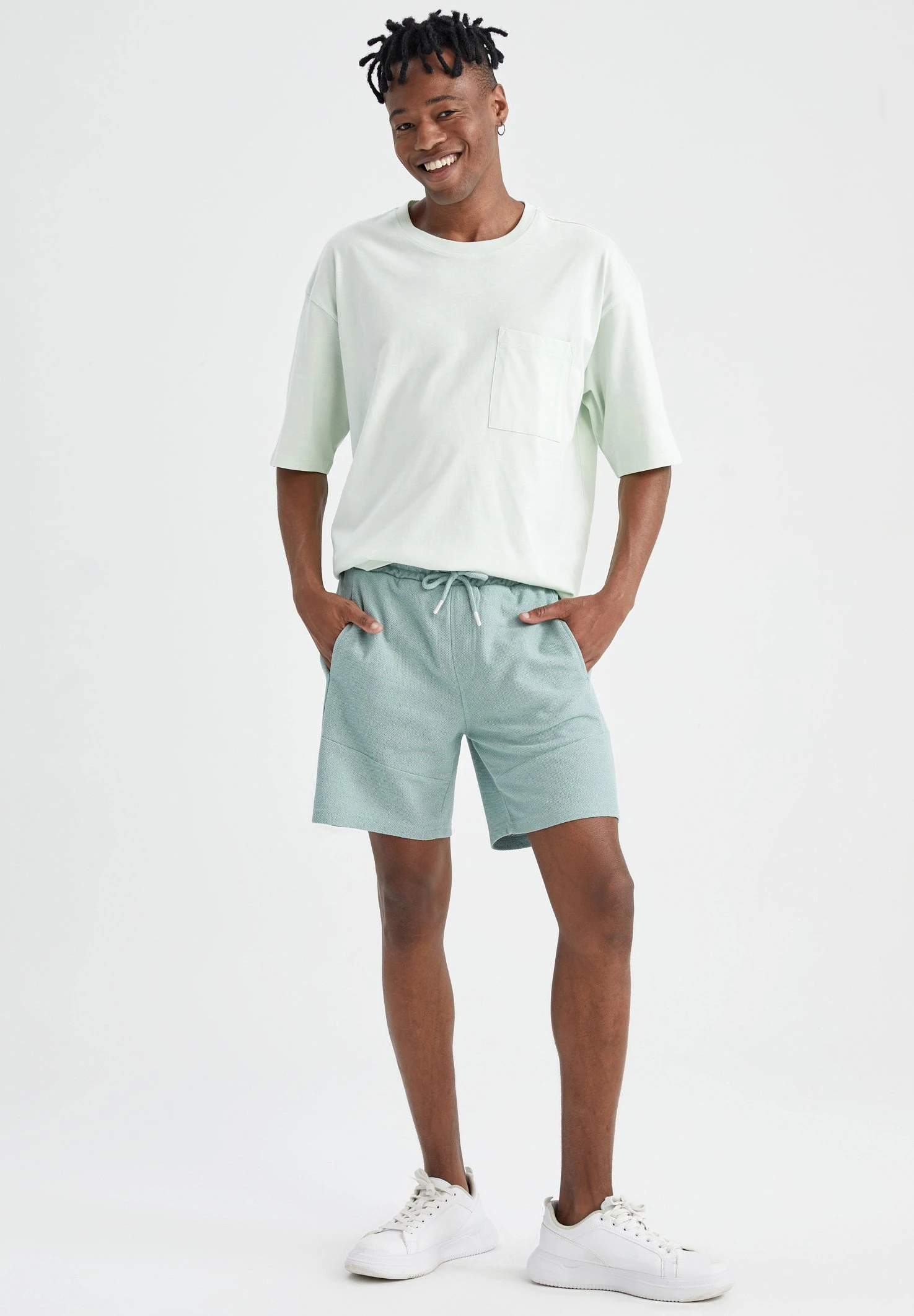 DeFacto Shorts - Green 4 DeFacto Shorts - Green - Afbeelding 2