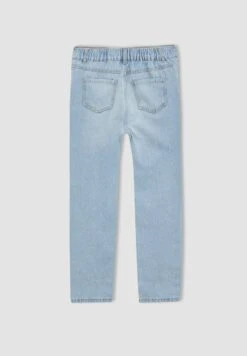 DeFacto Relaxed Fit Jeans - Blue 7 DeFacto Relaxed Fit Jeans - Blue -DeFacto 9193edd1627b4f2a9941e9767dd975c6
