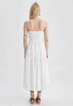 DeFacto Tiered - Maxi-Jurk - White -DeFacto 96b006306b524b74a6f894d294663827