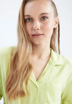 DeFacto Relax Fit - Overhemdblouse - Green -DeFacto 9d9e65a356cf4bc986c4284f3e24011e