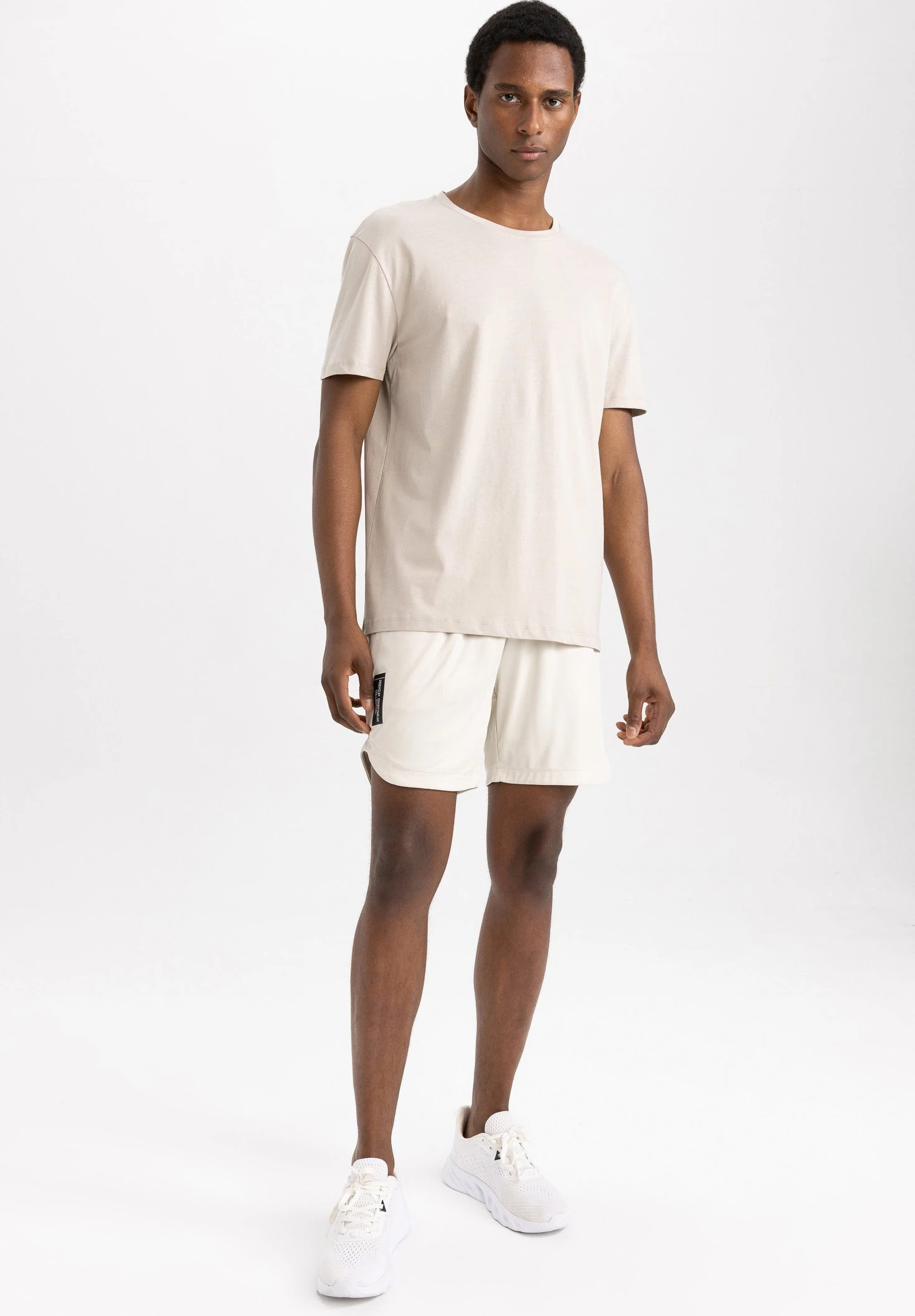 DeFacto Standart Fit - T-Shirt Basic - Beige 4 DeFacto Standart Fit - T-Shirt Basic - Beige - Afbeelding 2