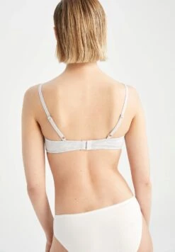 DeFacto 2Pack - T-Shirt Bh - White 13 DeFacto 2Pack - T-Shirt Bh - White -DeFacto a583d73cff8a407586467bc3c99f56ed