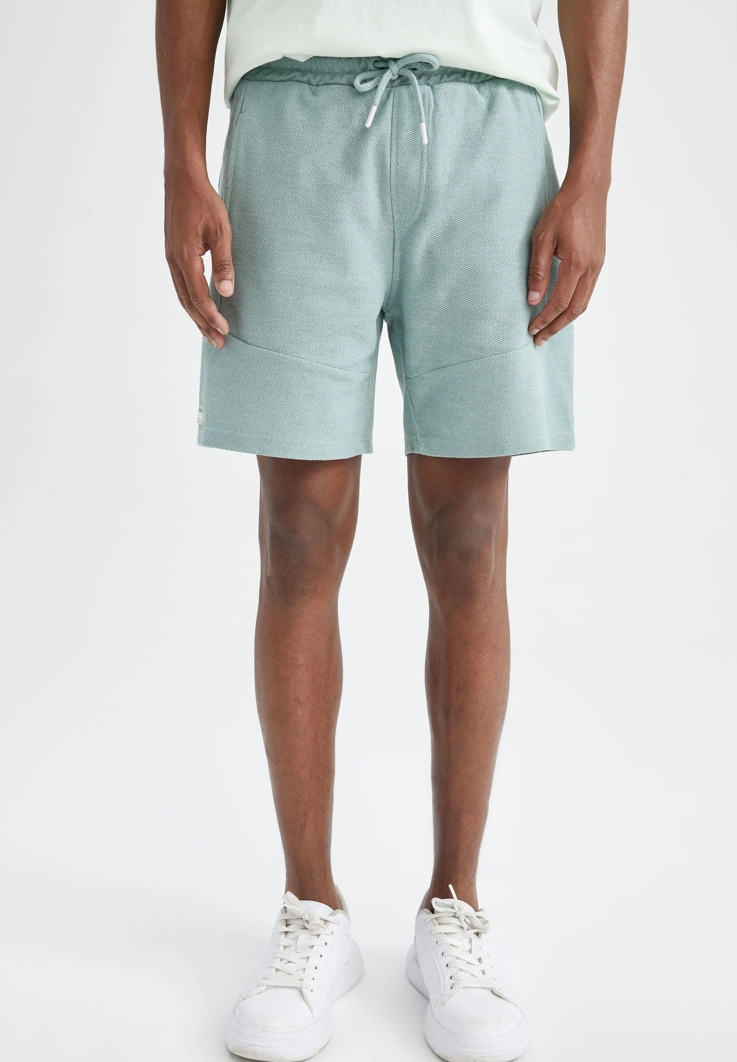 DeFacto Shorts - Green 3 DeFacto Shorts - Green