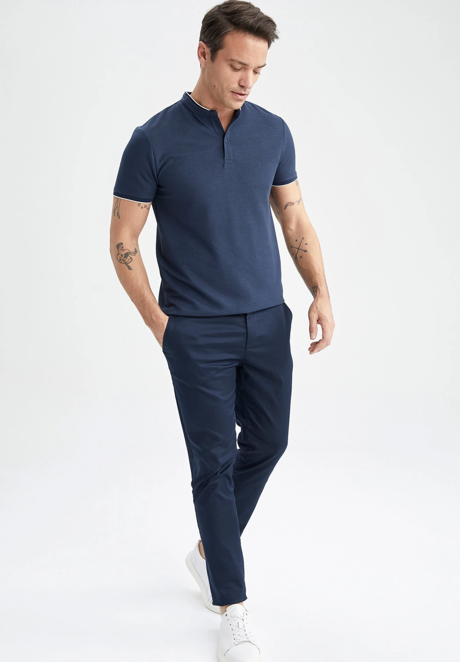 DeFacto Modern Fit- T-Shirt Basic - Navy 4 DeFacto Modern Fit- T-Shirt Basic - Navy - Afbeelding 2