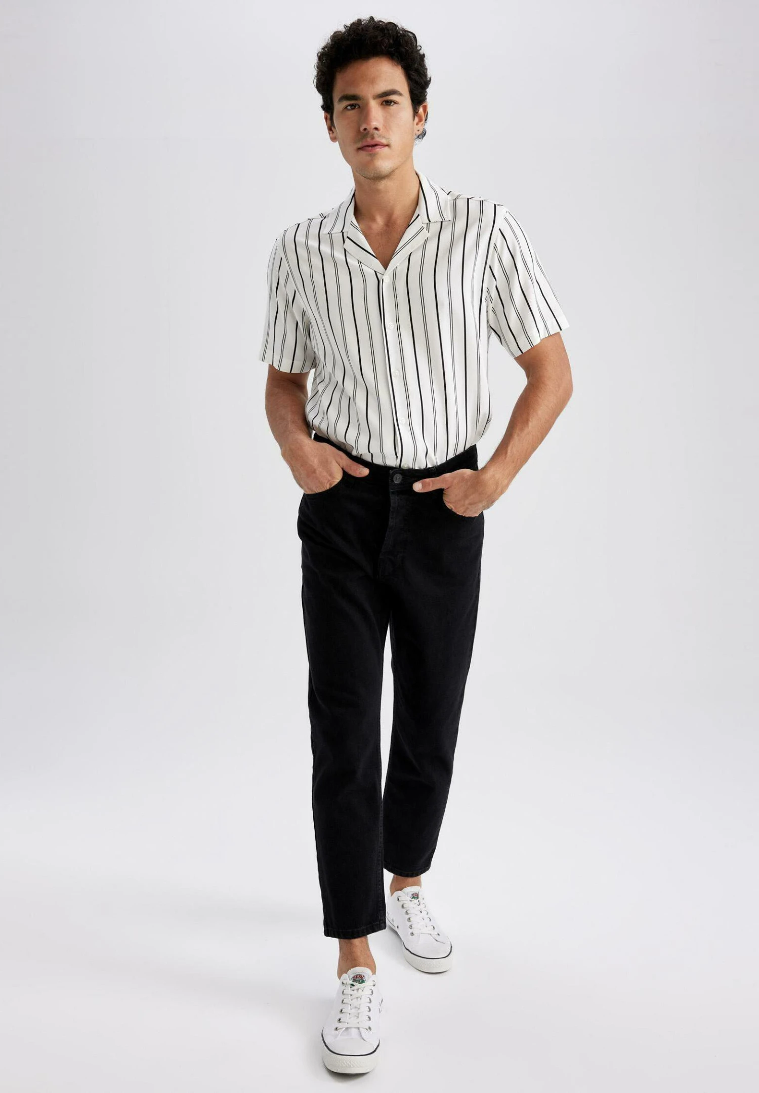 DeFacto Slim Fit- Slim Fit Jeans - Black 4 DeFacto Slim Fit- Slim Fit Jeans - Black - Afbeelding 2