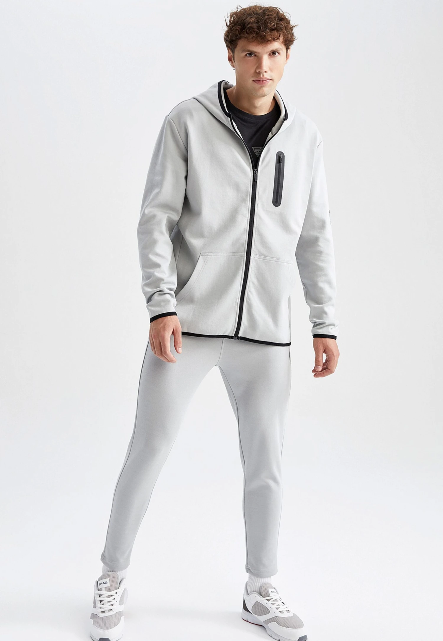 DeFacto Standart Fit - Sweater Met Rits - Grey 4 DeFacto Standart Fit - Sweater Met Rits - Grey - Afbeelding 2
