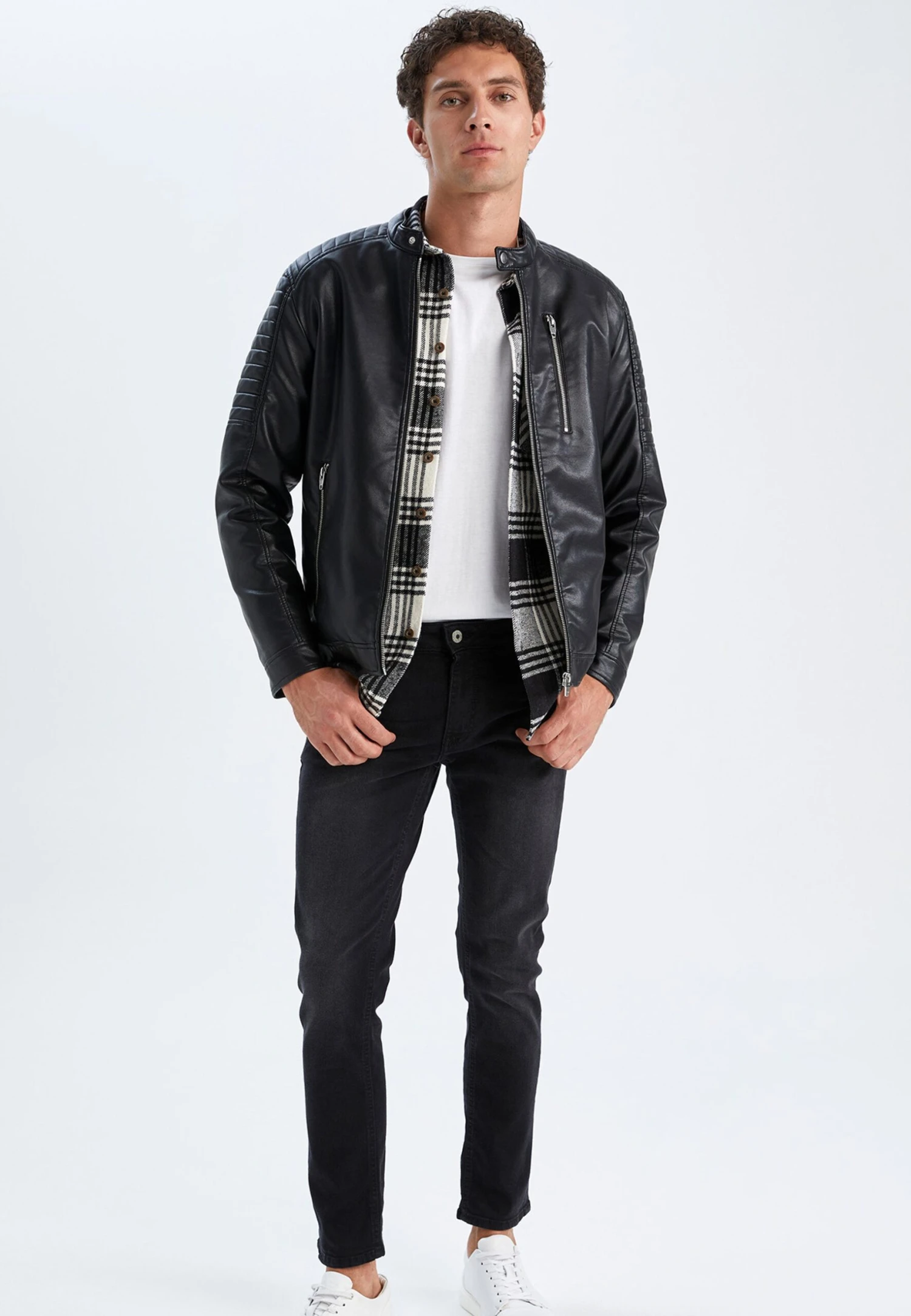 DeFacto Slim Fit - Imitatieleren Jas - Black 4 DeFacto Slim Fit - Imitatieleren Jas - Black - Afbeelding 2