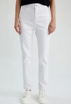 DeFacto Carmela - Relaxed Fit Jeans - White