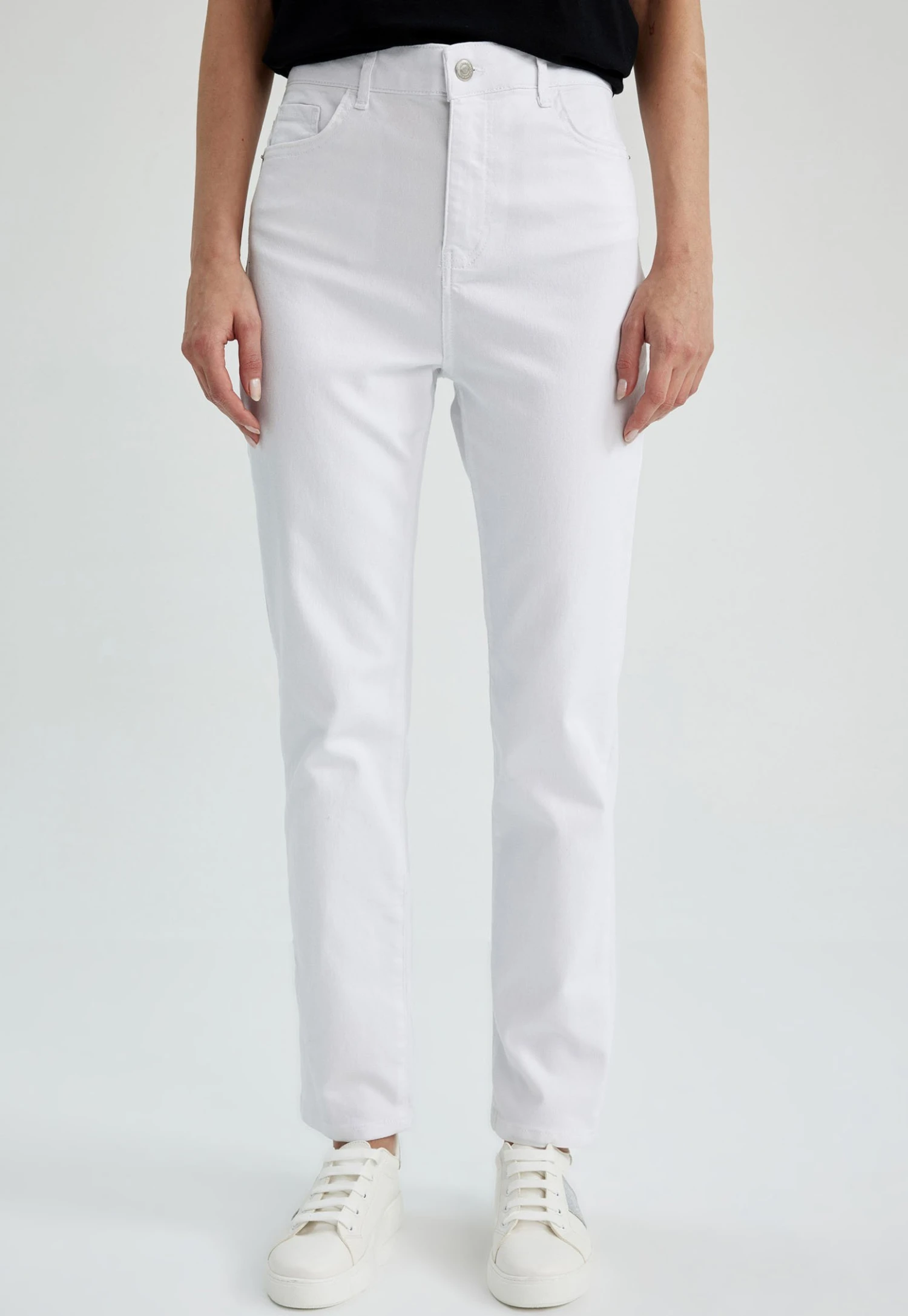 DeFacto Carmela - Relaxed Fit Jeans - White 3 DeFacto Carmela - Relaxed Fit Jeans - White
