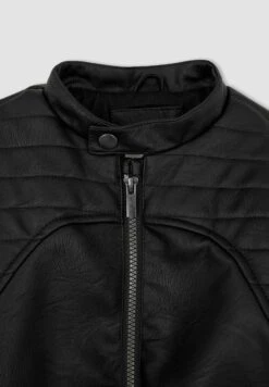 DeFacto Regular Fit- Imitatieleren Jas - Black 14 DeFacto Regular Fit- Imitatieleren Jas - Black -DeFacto ad74cc486c874e1d94867ba0df532f89