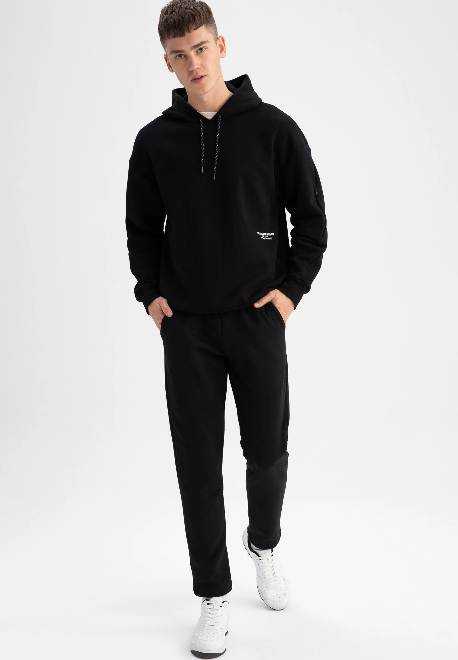 DeFacto Regular Fit- Broek - Black 4 DeFacto Regular Fit- Broek - Black - Afbeelding 2