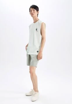 DeFacto Regular Fit - Shorts - Green 6 DeFacto Regular Fit - Shorts - Green -DeFacto ada8566e0a4241c490bf9da86af7f1be