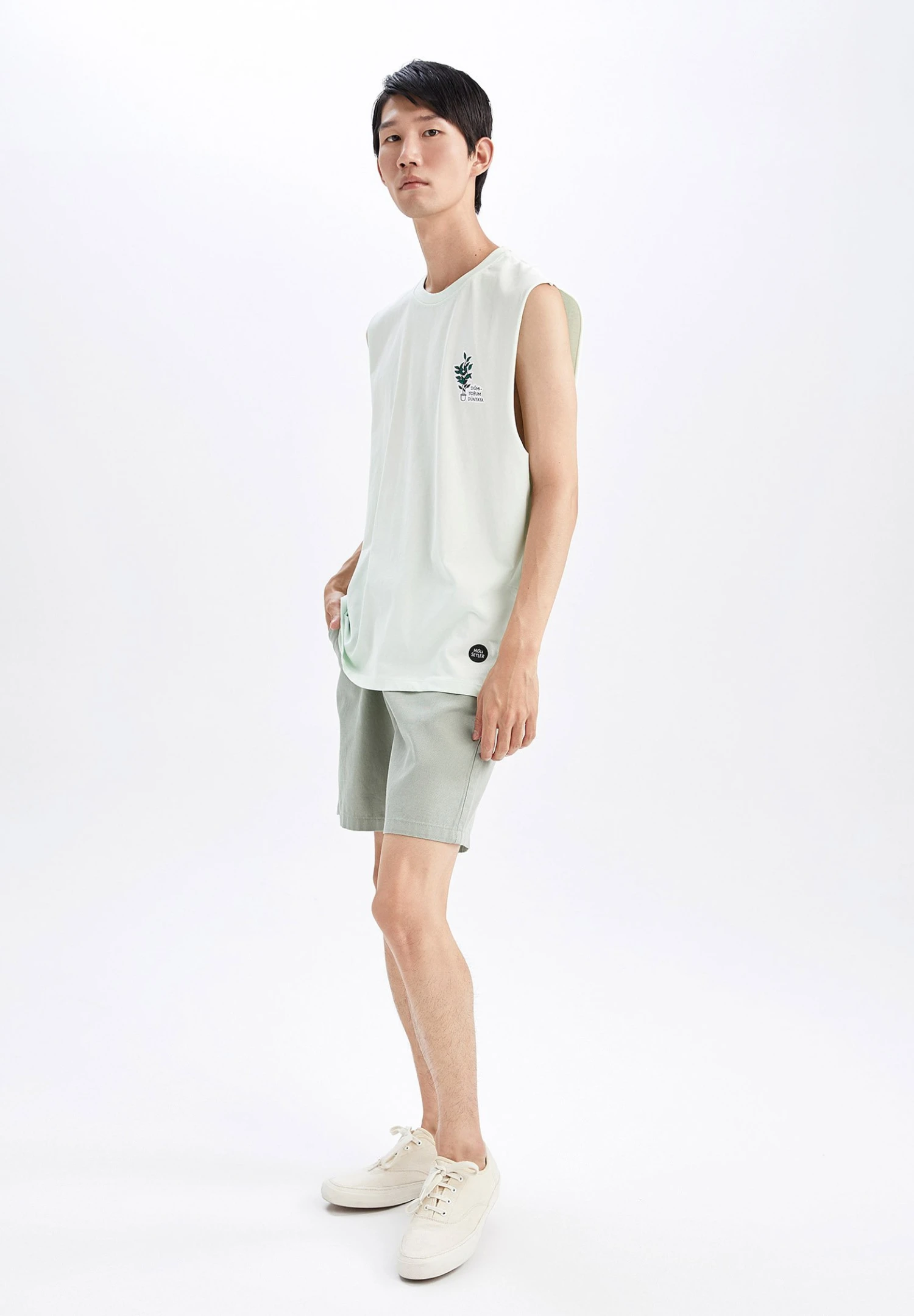 DeFacto Regular Fit - Shorts - Green 4 DeFacto Regular Fit - Shorts - Green - Afbeelding 2