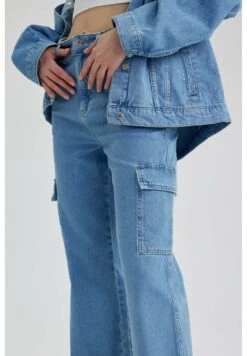 DeFacto Flared Jeans - Blue 10 DeFacto Flared Jeans - Blue -DeFacto ae59d2b0b7ee40aa80b28f9b795b3098