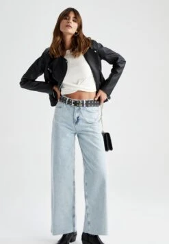 DeFacto Regular Fit- Imitatieleren Jas - Black 7 DeFacto Regular Fit- Imitatieleren Jas - Black -DeFacto b267d83694c844868b06ed1b6c389be7